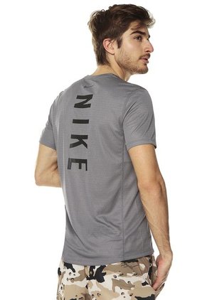 Camiseta Gris Nike M Nk Miler Tech Top