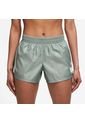 Pantaloneta Deportiva Mujer Nike Swoosh Run Short-Verde Claro de Nike