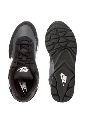 Tenis Lifestyle Negro-Blanco Nike Outburst