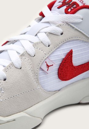 Tenis Lifestyle Blanco-Rojo-Beige Nike Jordan Stadium 90