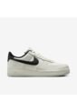 Tenis Hombre Nike Air Force 1 Gore-Tex Negro de Nike