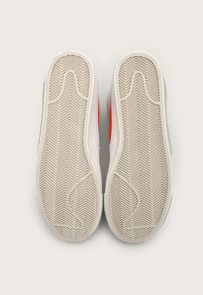 Tenis Lifestyle Blanco-Gris-Naranja Nike Blazer Mid Pro Club