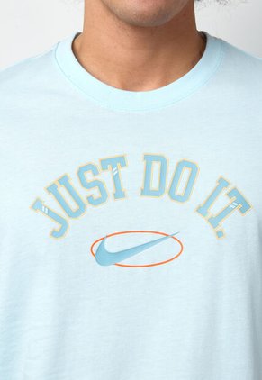 Camiseta NIKE Celeste