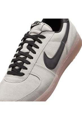 Tenis Hombre Nike Field General Marrón