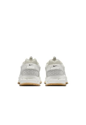 Tenis Mujer Nike Zoom Vomero Roam Blanco