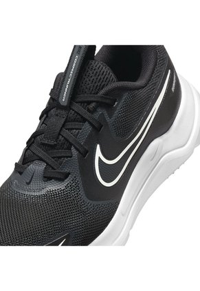 Tenis Niños Nike Cosmic Runner Gs Negro