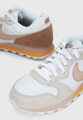 Tenis Lifestyle Blanco-Beige-Amarillo Nike MD Runner 2
