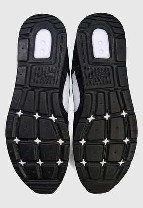 Tenis Lifestyle Negro-Blanco Nike Venture Runner