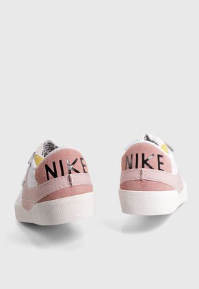Tenis Lifestyle Blanco-Rosa Nike Blazer Low '77 Jumbo
