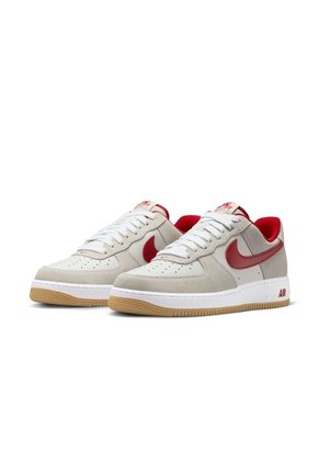 Tenis Nike Air Force 1 07 Lv8 1 Hombre-Blanco/Rojo