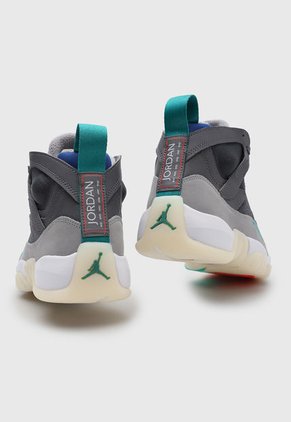 Tenis Basketball Gris-Blanco-Azul Nike Jumpman Two Trey