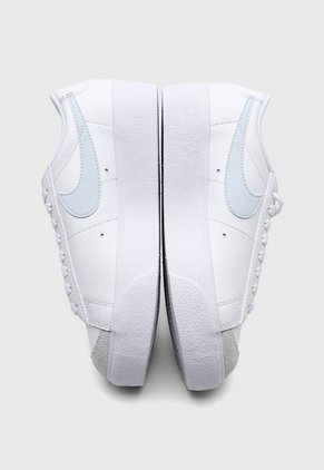 Tenis Lifestyle Blanco-Celeste-Verde Lima Nike Blazer Low Plataforma