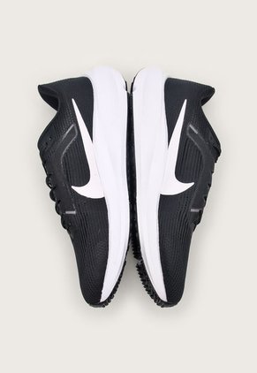 Tenis Running Negro-Blanco Nike Air Zoom Pegasus 40