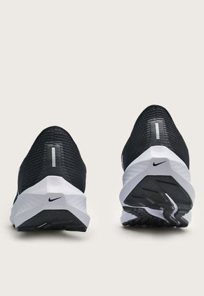 Tenis Running Negro-Blanco Nike Air Zoom Pegasus 40