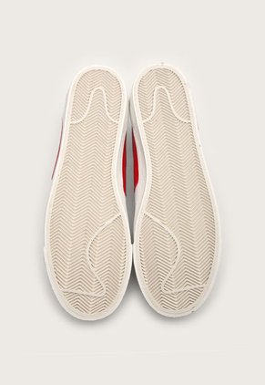 Tenis Lifestyle Gris-Rojo-Blanco Nike Blazer Low '77
