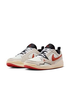 TENIS NIKE MUJER HJ6777-101 JORDAN CM Talla 7