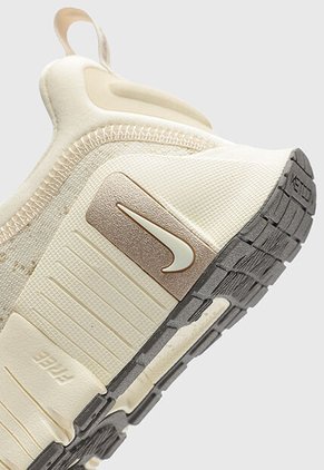 Tenis NIKE Free Metcon 6 SE Beige