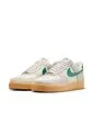 Tenis Hombre Nike Air Force 1 07 LV8 de Nike