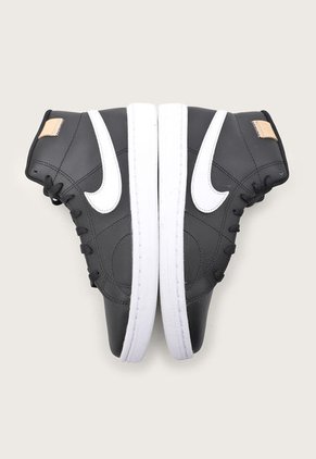 Tenis Lifestyle Negro-Blanco Nike Court Royale 2 Mid