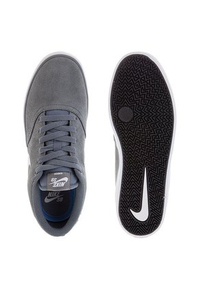 Lifestyle Gris Nike SB Check Solar
