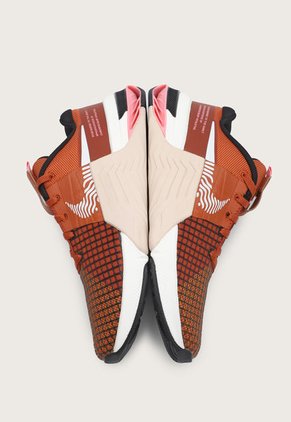 Tenis Training Marrón-Blanco-Negro Nike Metcon 8