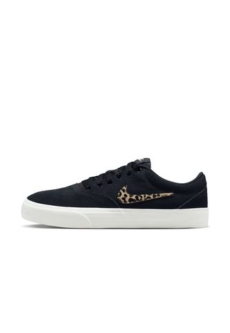 Tenis Mujer Nike Charge Suede SE Negro Nike