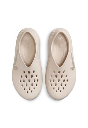 Tenis Mujer Nike ReactX Rejuven8 Beige