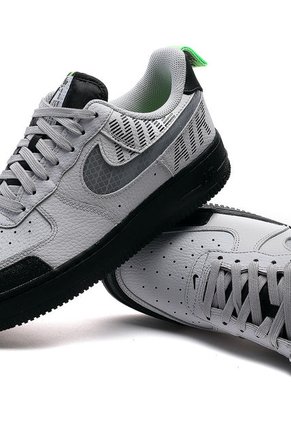 Tenis Lifestyle Gris-Negro Nike Air force 1o7 Lv8 2