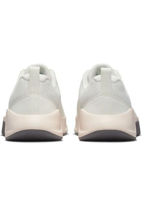 TENIS NIKE MUJER FQ1830-120 MC TRAINE Talla 9