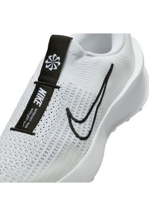 Tenis Nike Interact Run Easyon Hombre-Blanco