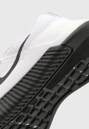 Tenis Training Blanco-Negro NIKE MC Trainer 3