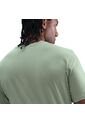 Camiseta Nike M Nsw Tee Iykyk Fs Hombre-Verde de Nike