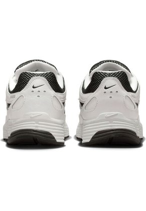 TENIS NIKE HOMBRE IO8711-101 P-6000 Talla 10