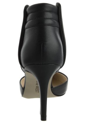 Tacón Alto Nine West  Negro