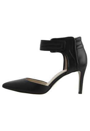 Tacón Alto Nine West  Negro