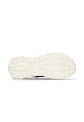 Tenis Para Mujer North Star Negro Jimena Bomb