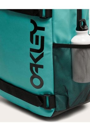 Morral Oakley The Freshman Skate