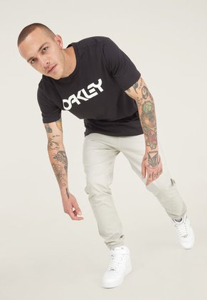 Camiseta Negro-Blanco Oakley Mark II Tee 2.0