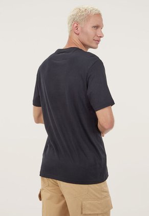 Camiseta Corta Negro-Rojo Oakley Above And Below