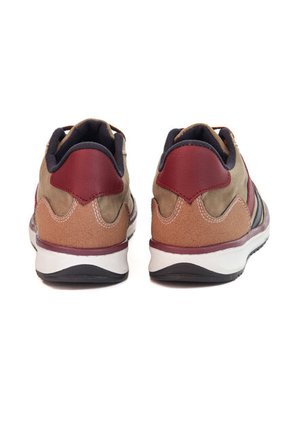 Tenis Hombre Ocai Lucca Café X Vinotinto