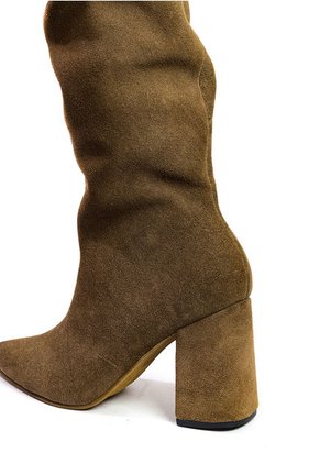 Bota Casual Cuero Carnaza Taupe Ocai Cosaca