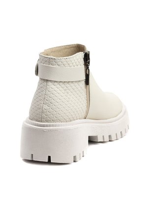 Bota Cuero Casual Blanco Hueso Ocai Alice