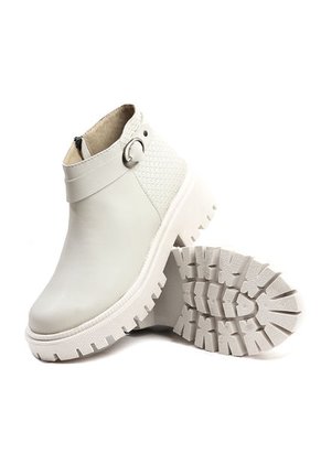 Bota Cuero Casual Blanco Hueso Ocai Alice