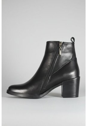 Botas Cuero Mujer Negro Ocai Vita