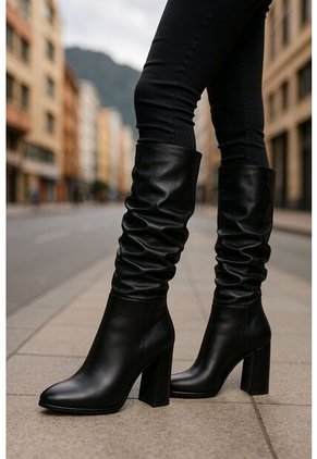 Bota Mujer Cuero Negro Vibe