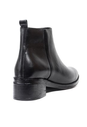 Botas Mujer Cuero Negro Ocai MA1425