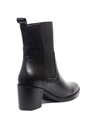 Bota Mujer Cuero Negro OCAi MA0125