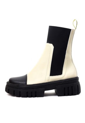 Bota Blanco-Negro Ocai Macka