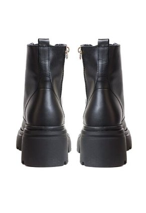 Bota En Cuero Mujer Negro Ocai Rebel