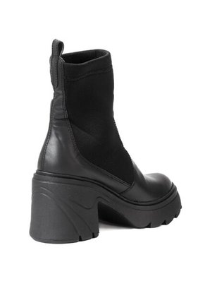 Bota En Cuero Tipo Media Mujer Negro Ocai Halsey